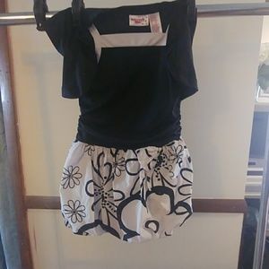 Black and white floral dress extremely me size 5/6